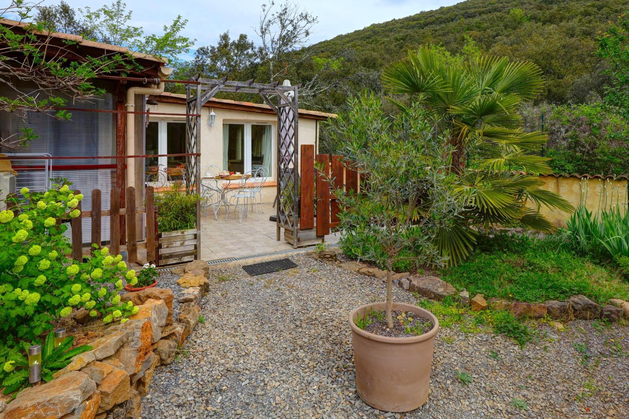 Les Jardins De Valaurie Hotel Anduze Exterior photo